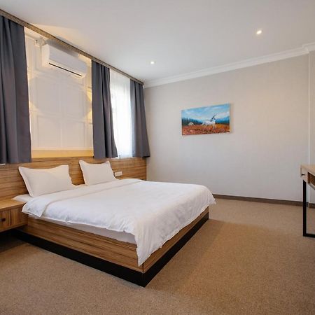 281 Hotel Biszkek Zewnętrze zdjęcie